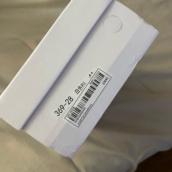 White Ribbon Heels - Picture 4 of 6